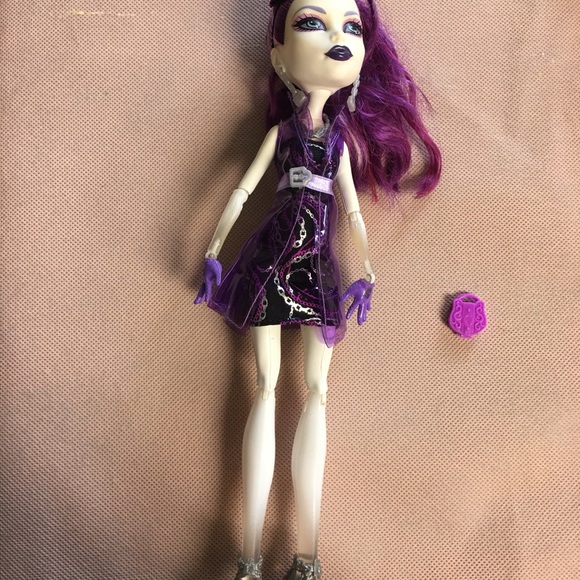 Monster high doll - Picture 2 of 3